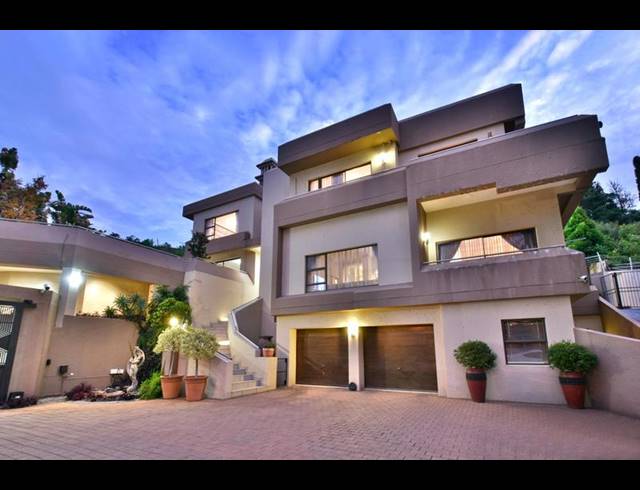 5 BEDROOM HOUSE FOR SALE IN GLENVISTA